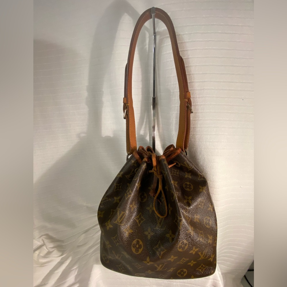 LOUIS VUITTON Monogram Petit Noe Shoulder Bag W/COA